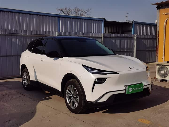 Фото 4 - Bestune 03