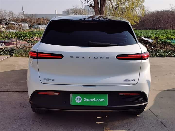 Фото 6 - Bestune 03