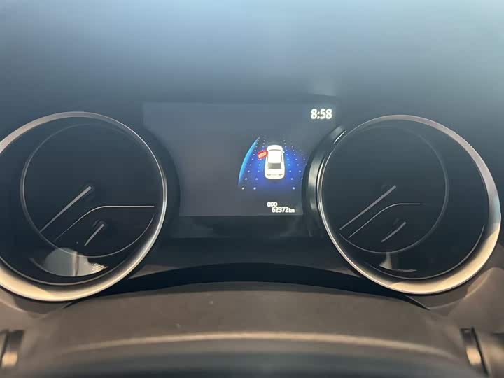 Фото 3 - Toyota Camry