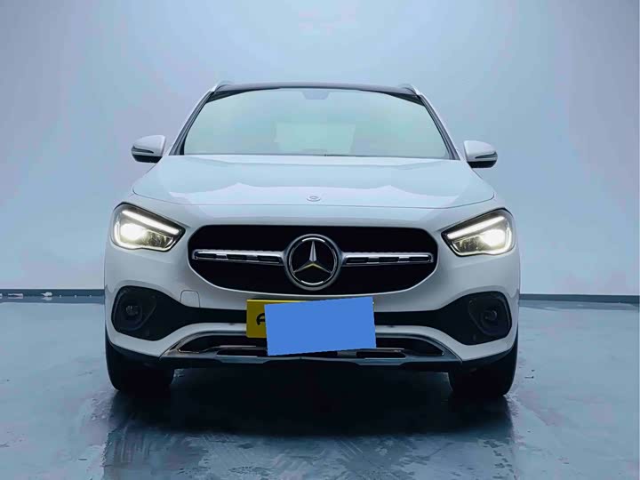 Фото 2 - Mercedes-Benz GLA-Class
