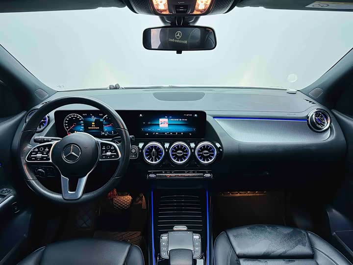 Фото 8 - Mercedes-Benz GLA-Class