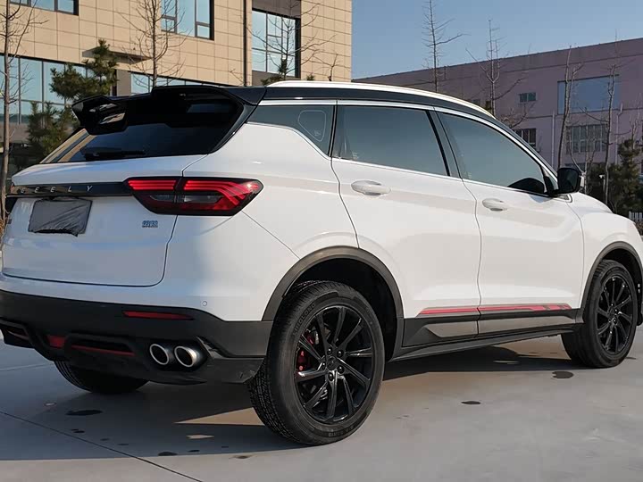 Фото 4 - Geely Coolray