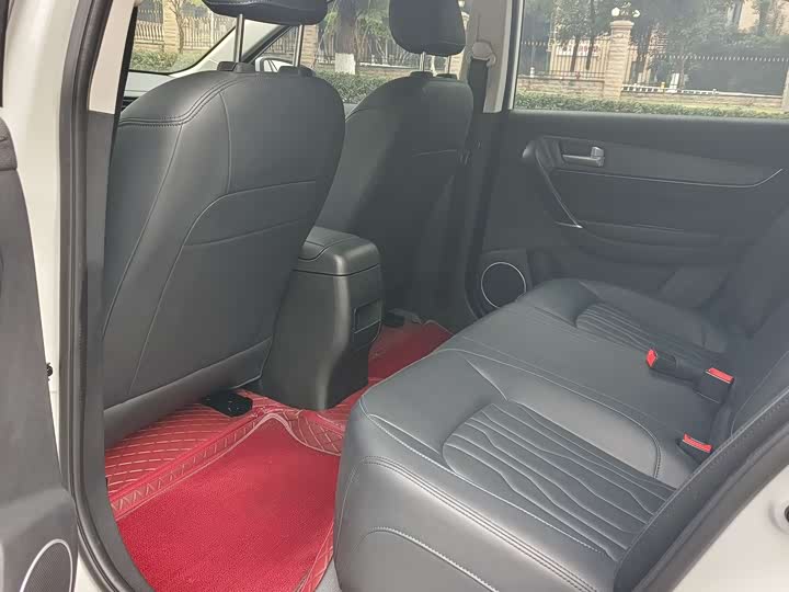 Фото 5 - Dongfeng Forthing S60 EV