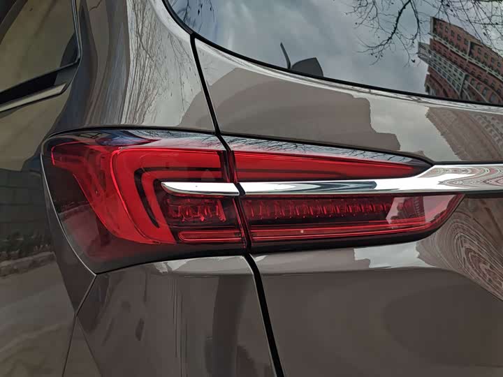 Фото 9 - Buick GL8 ES