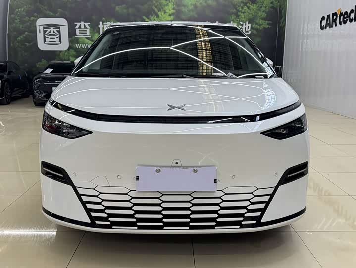 Фото 2 - XPeng X9