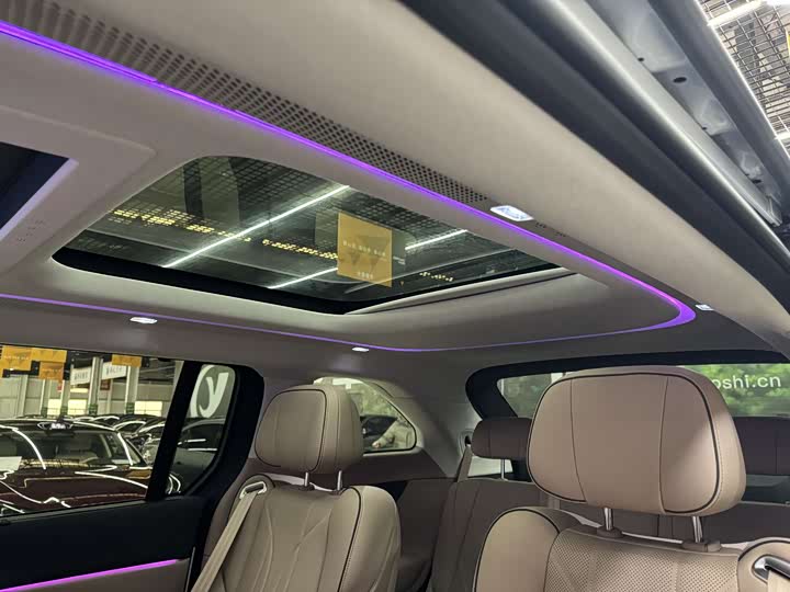 Фото 8 - XPeng X9