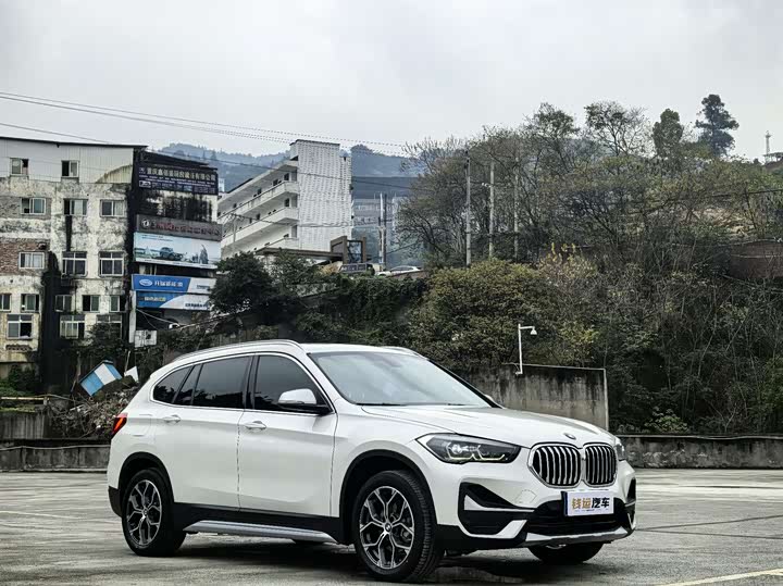 Фото 3 - BMW X1