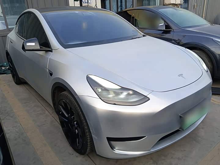 Фото 4 - Tesla Model Y