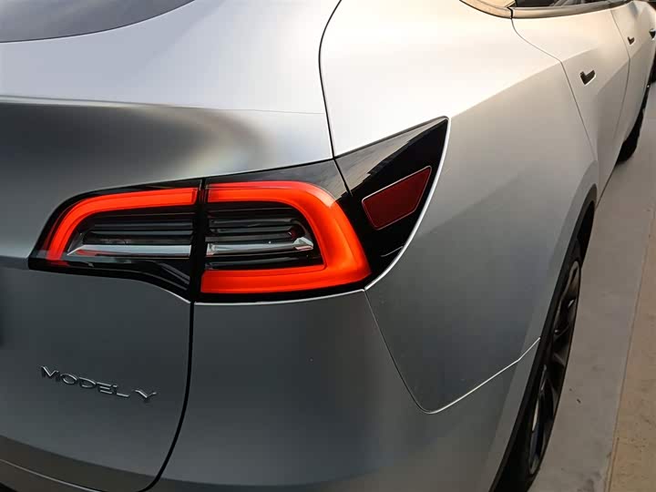 Фото 8 - Tesla Model Y