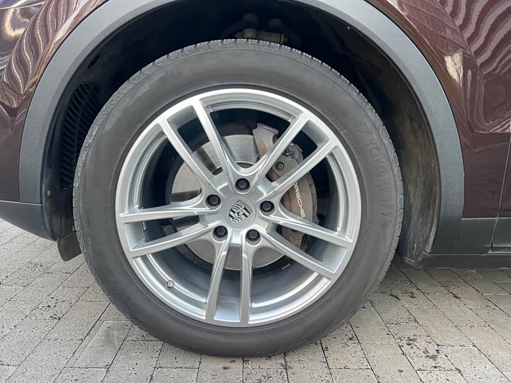 Фото 9 - Porsche Cayenne