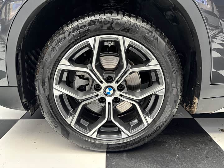Фото 4 - BMW X1