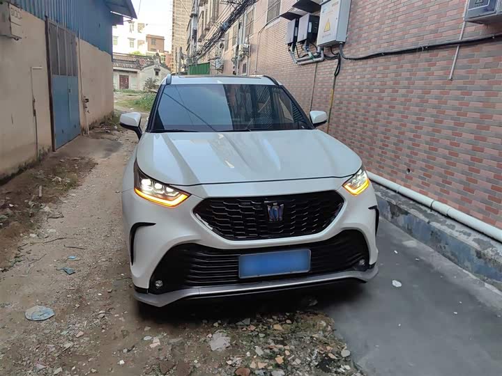 Фото 3 - Toyota Crown Kluger