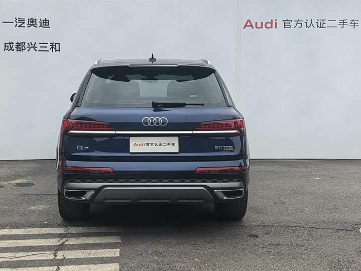Фото 5 - Audi Q7