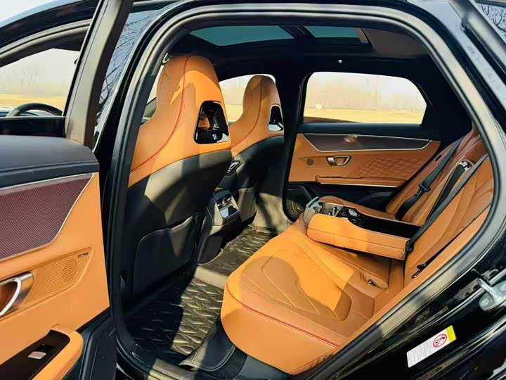 Фото 8 - BYD Han