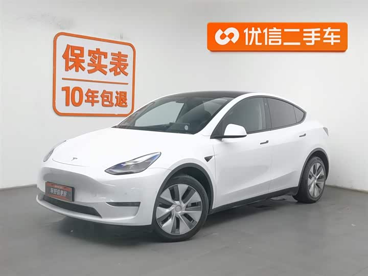 Фото 1 - Tesla Model Y