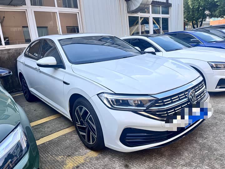 Фото 3 - Volkswagen Sagitar L