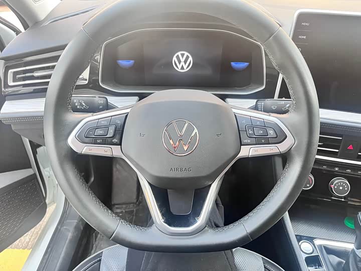 Фото 5 - Volkswagen Sagitar L