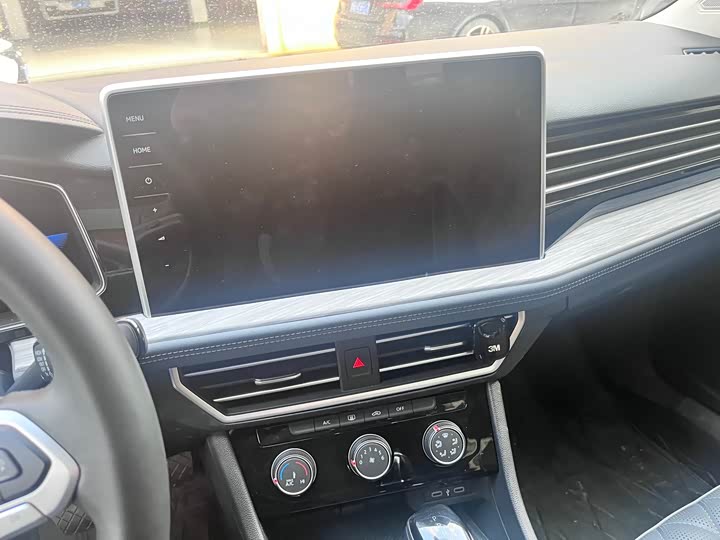 Фото 7 - Volkswagen Sagitar L