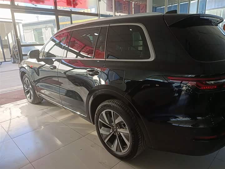 Фото 5 - LiXiang One