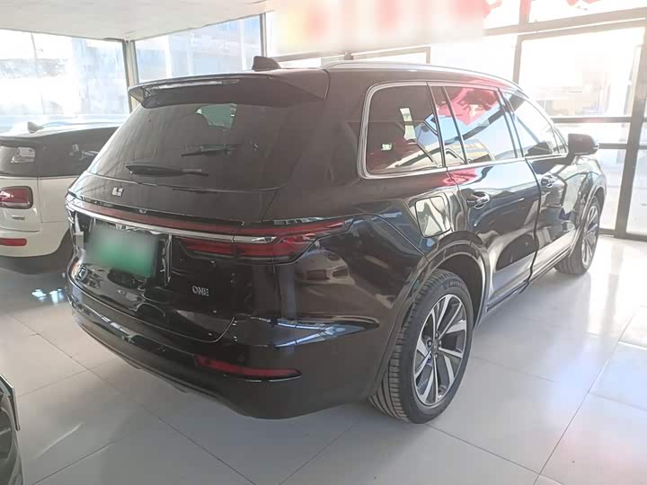 Фото 7 - LiXiang One