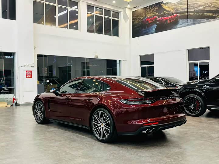 Фото 4 - Porsche Panamera