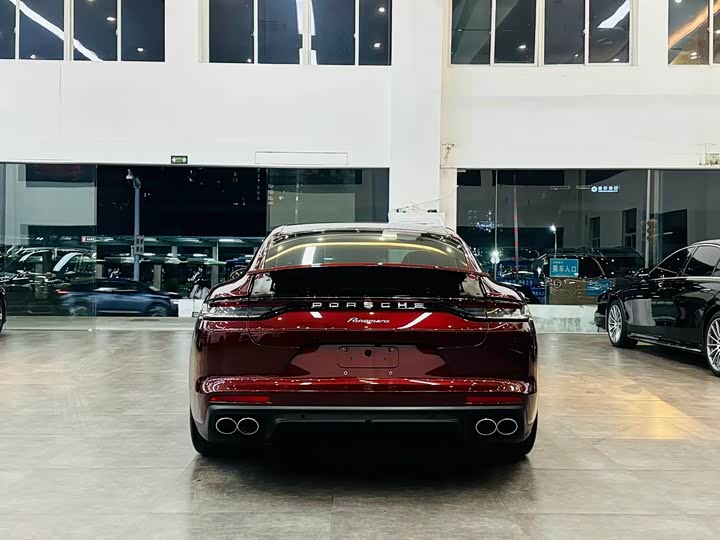 Фото 5 - Porsche Panamera