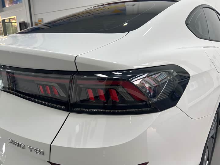 Фото 7 - Volkswagen Lamando L