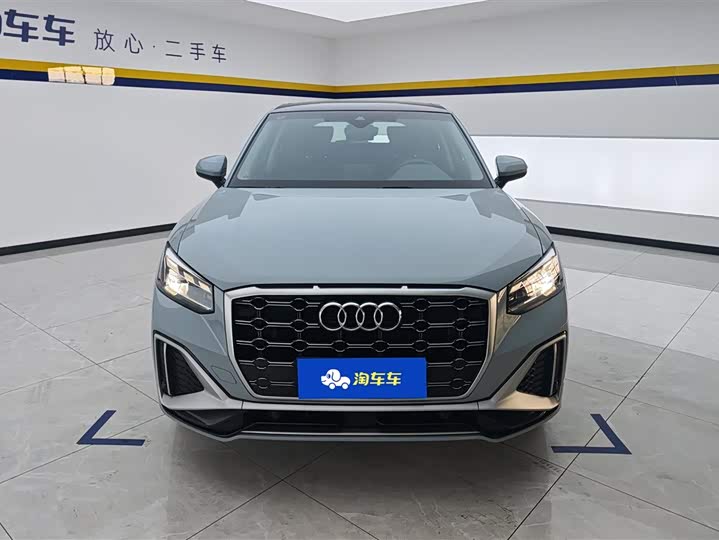 Фото 2 - Audi Q2L