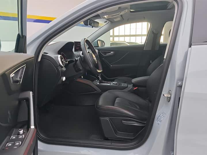 Фото 9 - Audi Q2L