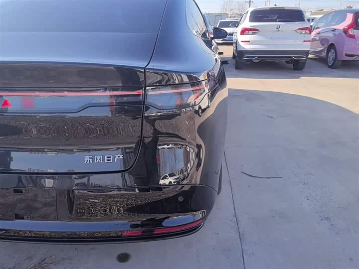 Фото 8 - Nissan N7