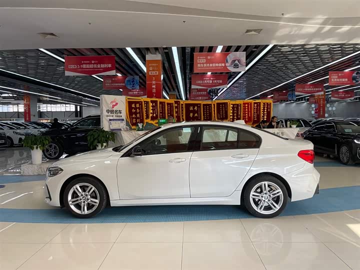 Фото 4 - BMW 1 Series