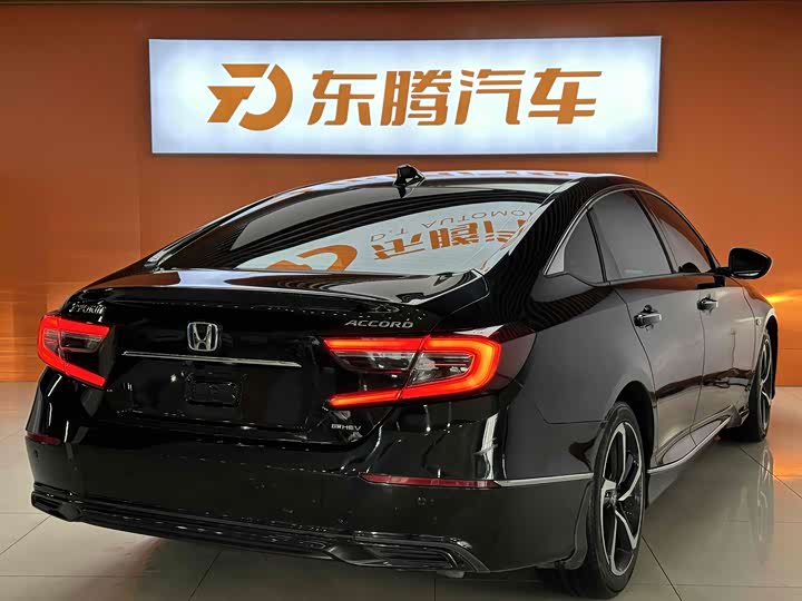 Фото 5 - Honda Accord
