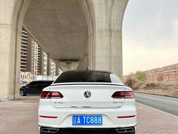 Фото 9 - Volkswagen CC