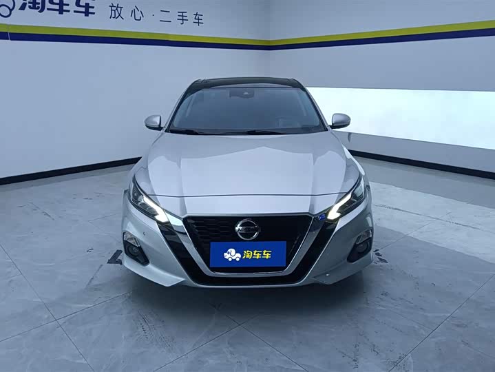 Фото 2 - Nissan Teana