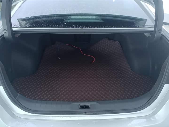 Фото 4 - Nissan Teana