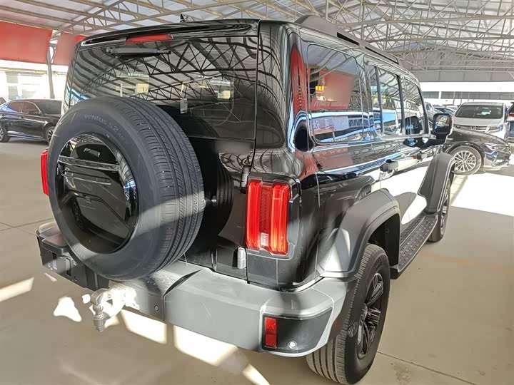 Фото 7 - Tank 300