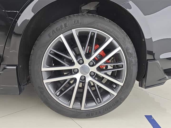 Фото 6 - Geely Preface