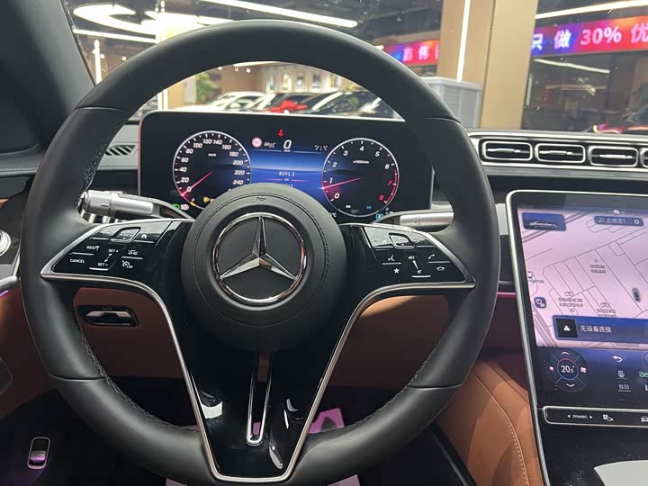 Фото 8 - Mercedes-Benz S-Class