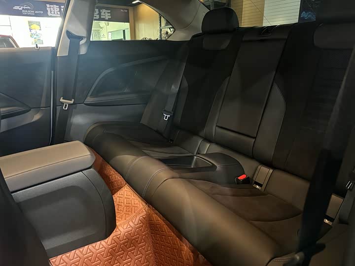 Фото 8 - BMW 2 Series