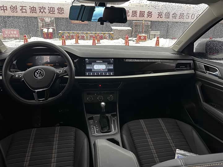 Фото 7 - Volkswagen Lavida