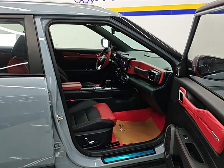 Фото 8 - Geely Icon