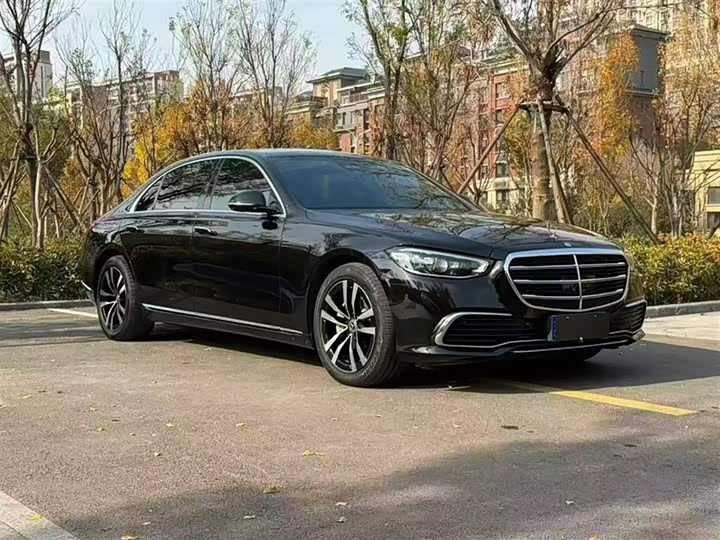 Фото 4 - Mercedes-Benz S-Class