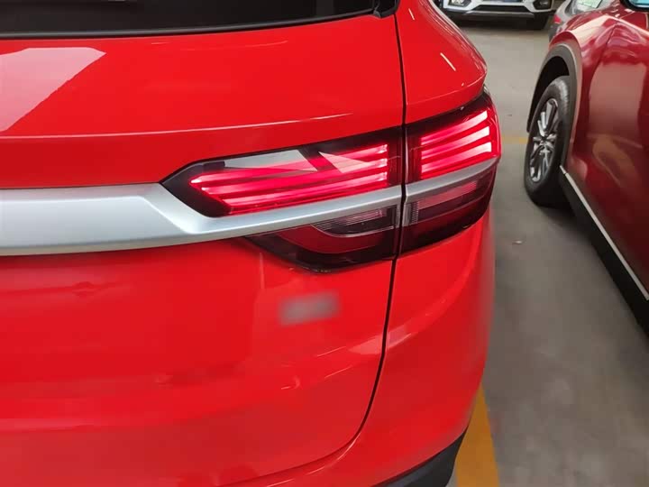 Фото 8 - Geely Coolray