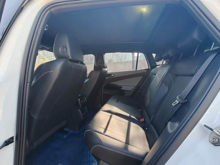 Фото 8 - Volkswagen ID.4 X