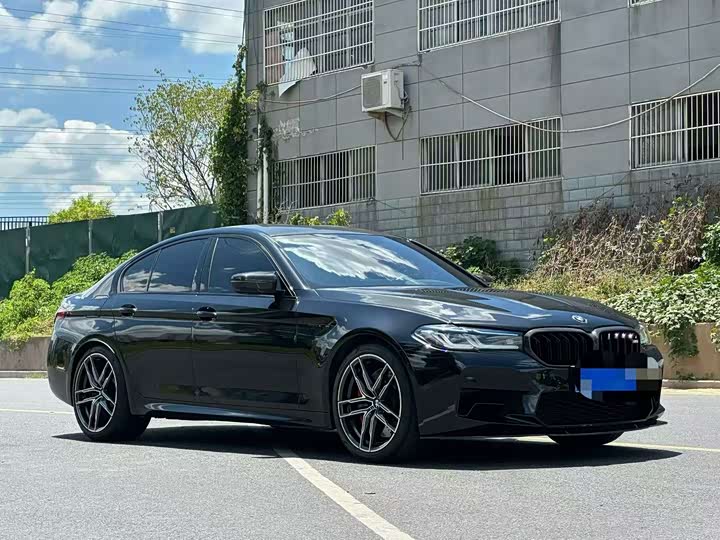 Фото 9 - BMW M5