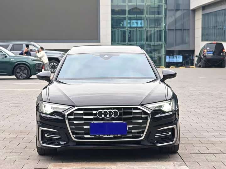 Фото 3 - Audi A6L