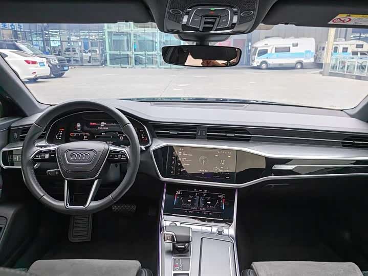 Фото 6 - Audi A6L