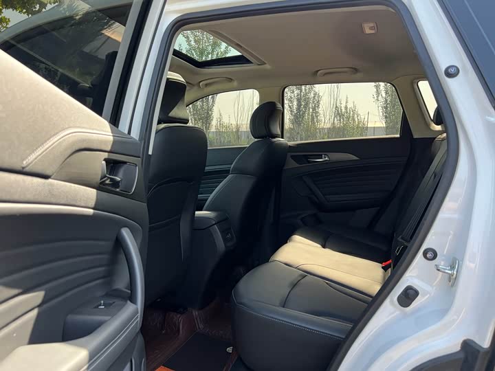 Changan CS35 Plus 2021 2021款 荣耀百万版 1.6L 手动精英版