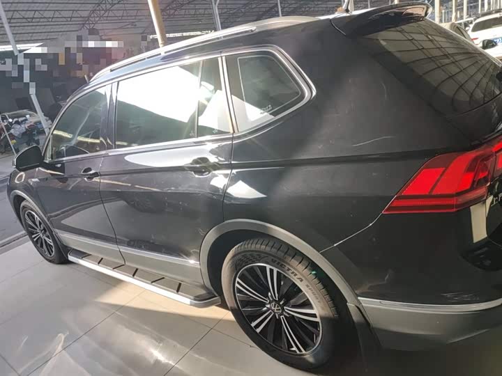 Фото 5 - Volkswagen Tiguan L Pro