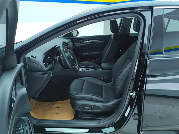 Фото 9 - Buick Regal